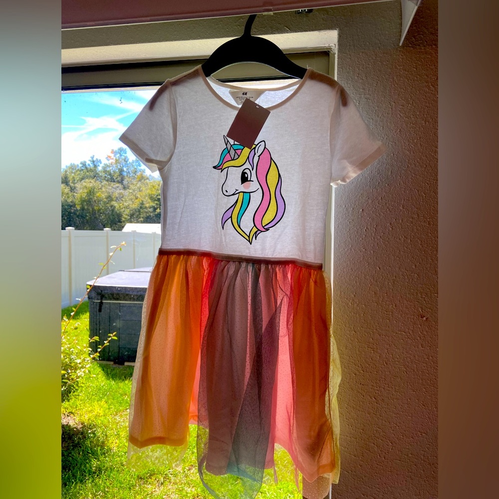 Unicorn 🦄 dress is so cute NWT